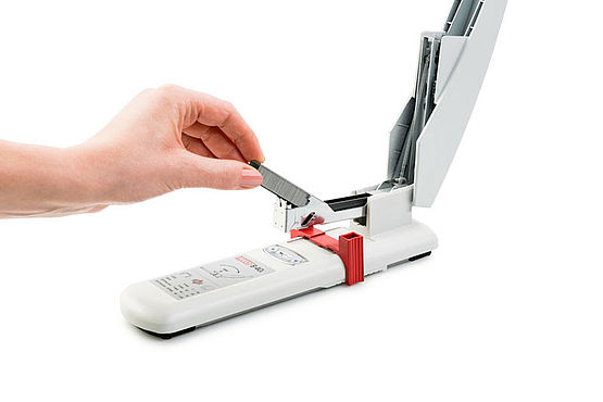 Степлер Novus B40,мощный, до 100л., серый арт. 023-0056